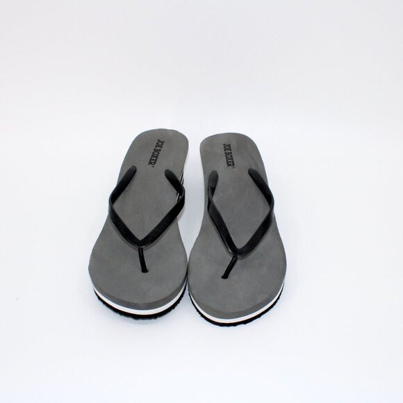 Joe Boxer Women's Gray Flip Flops - Picture 8 of 9